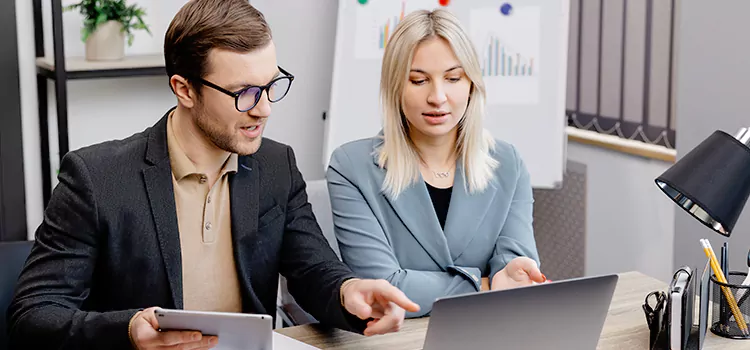 Key Features of Government Business Financing in Northwest Territories, CA